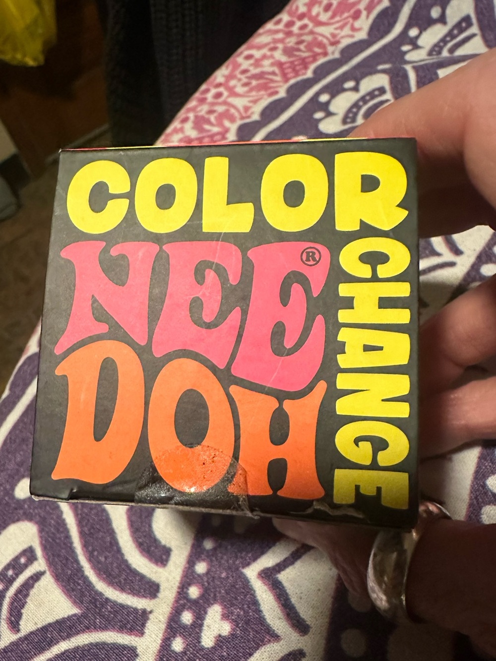 Needoh color changing ball
